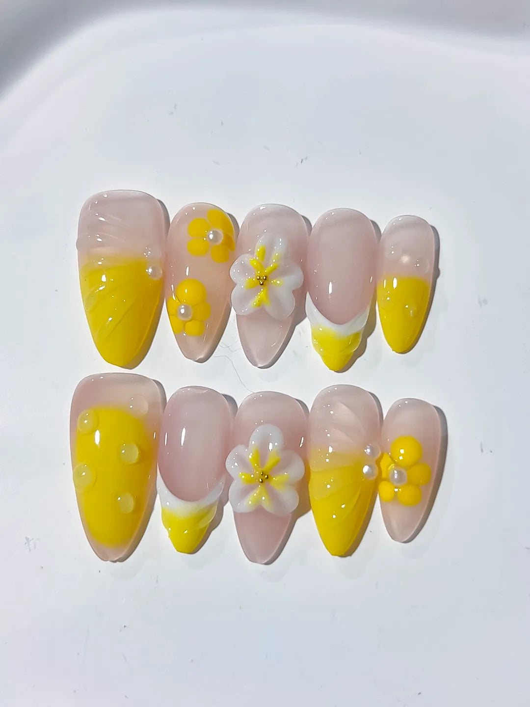 D340 - Medium Nude Yellow Almond French tip Flower VibeNailsLab