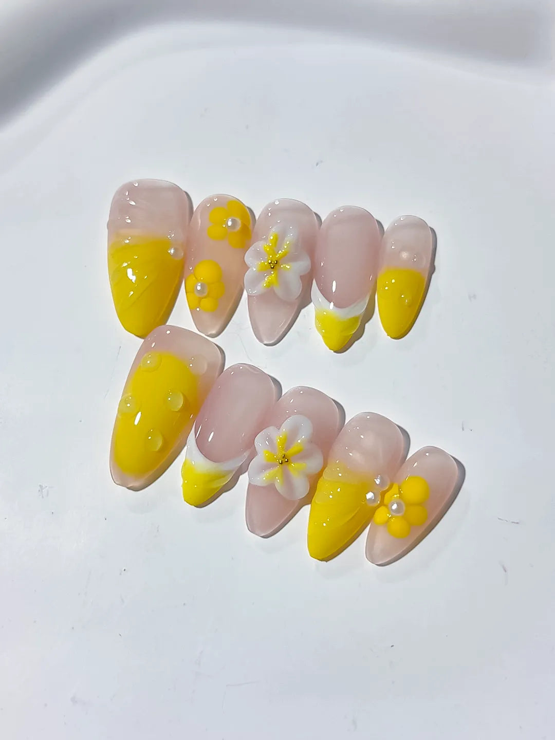 D340 - Medium Nude Yellow Almond French tip Flower VibeNailsLab