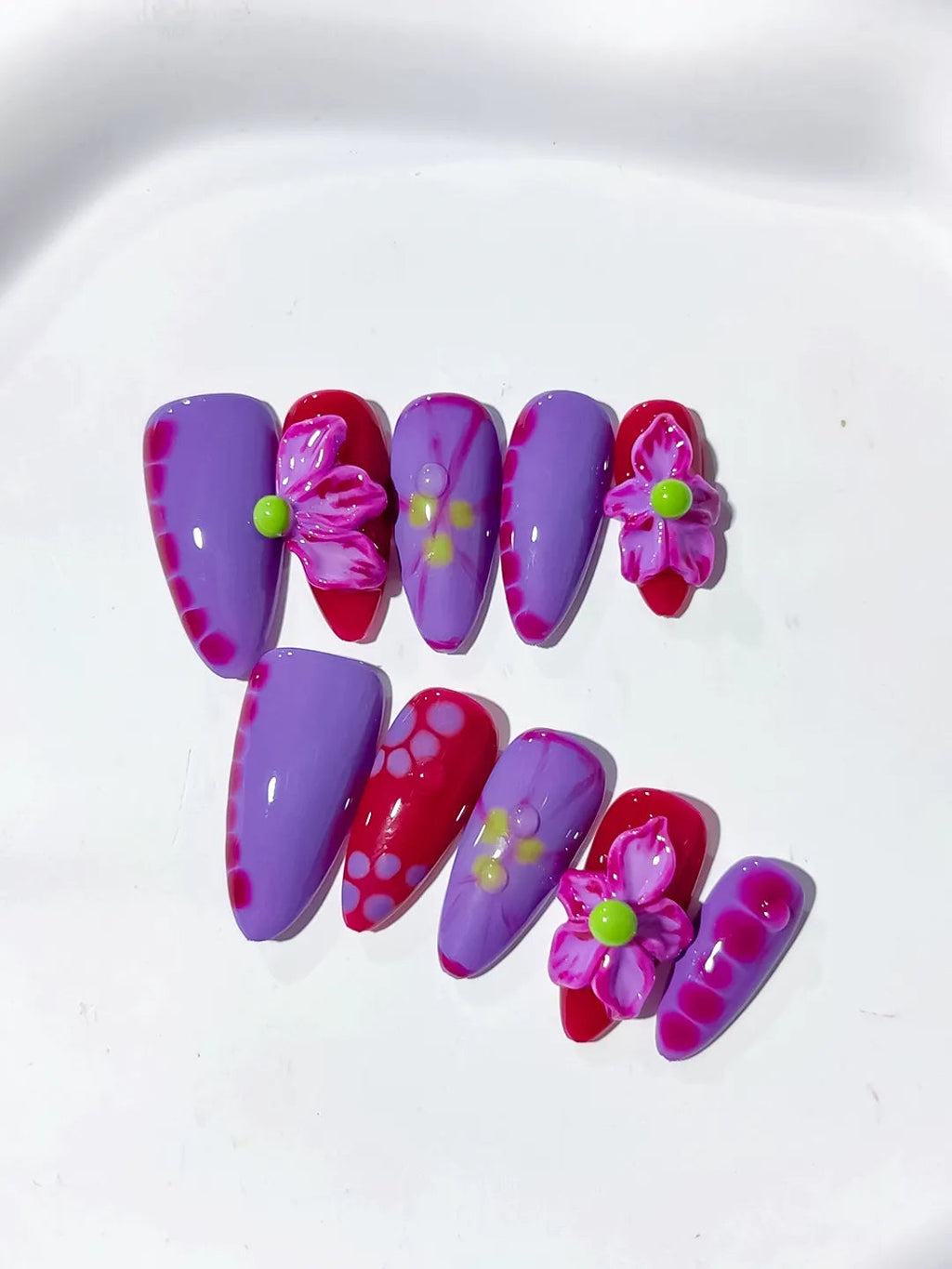 D344 - Medium Purple Pink Almond Abstract Flower VibeNailsLab