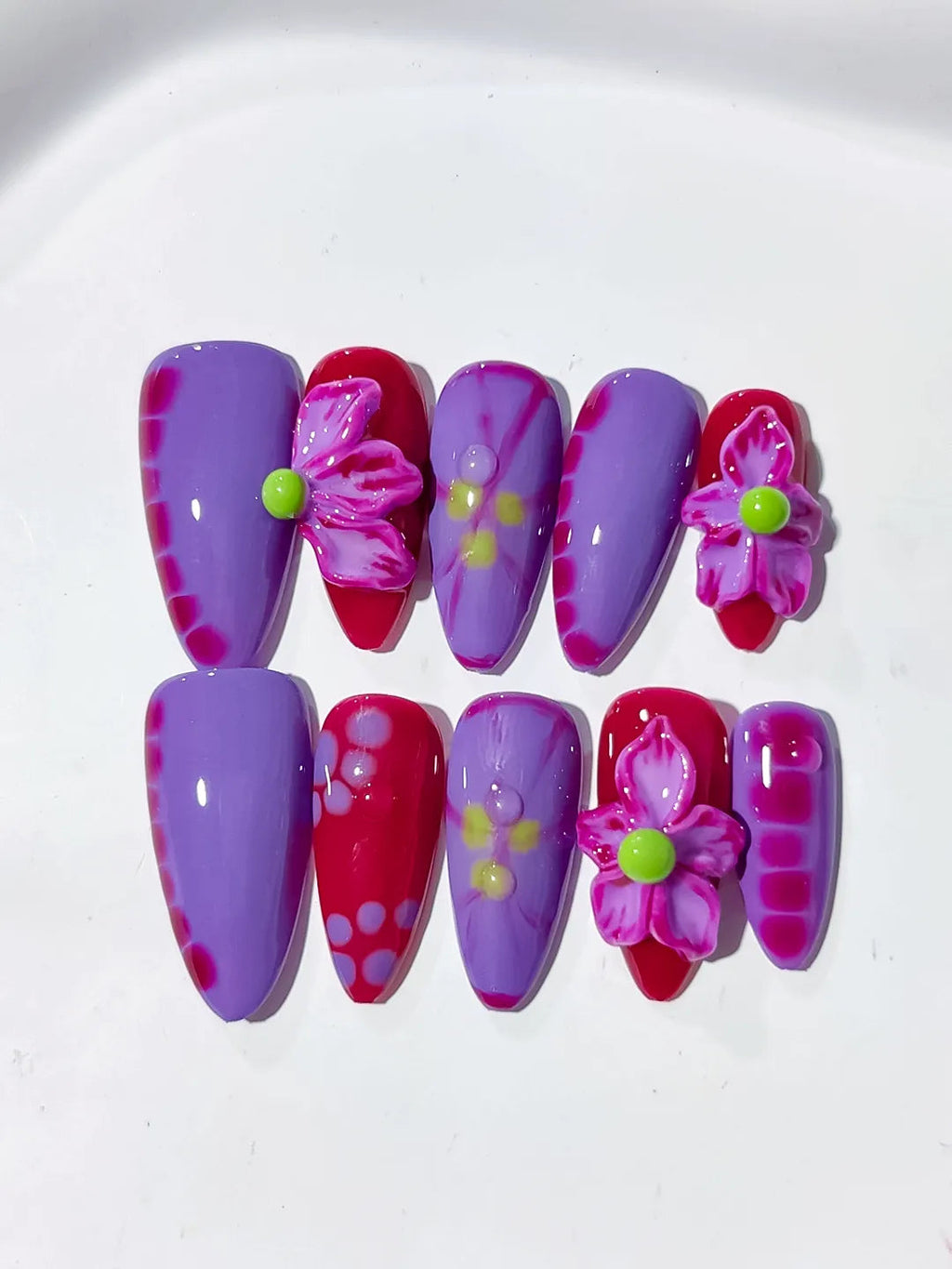 D344 - Medium Purple Pink Almond Abstract Flower VibeNailsLab
