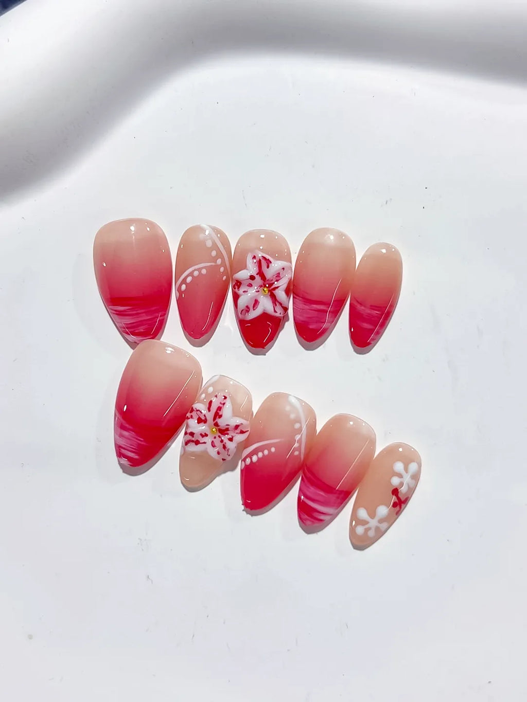 D364 - Short Nude Pink Almond French tip Flower