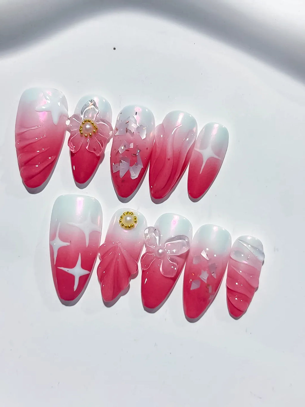 D376 - Medium Red White Almond Ombre Flower Bow
