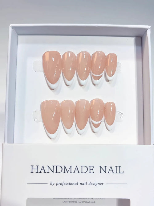 A069 - Medium Nude Oval French tip VibeNailsLab