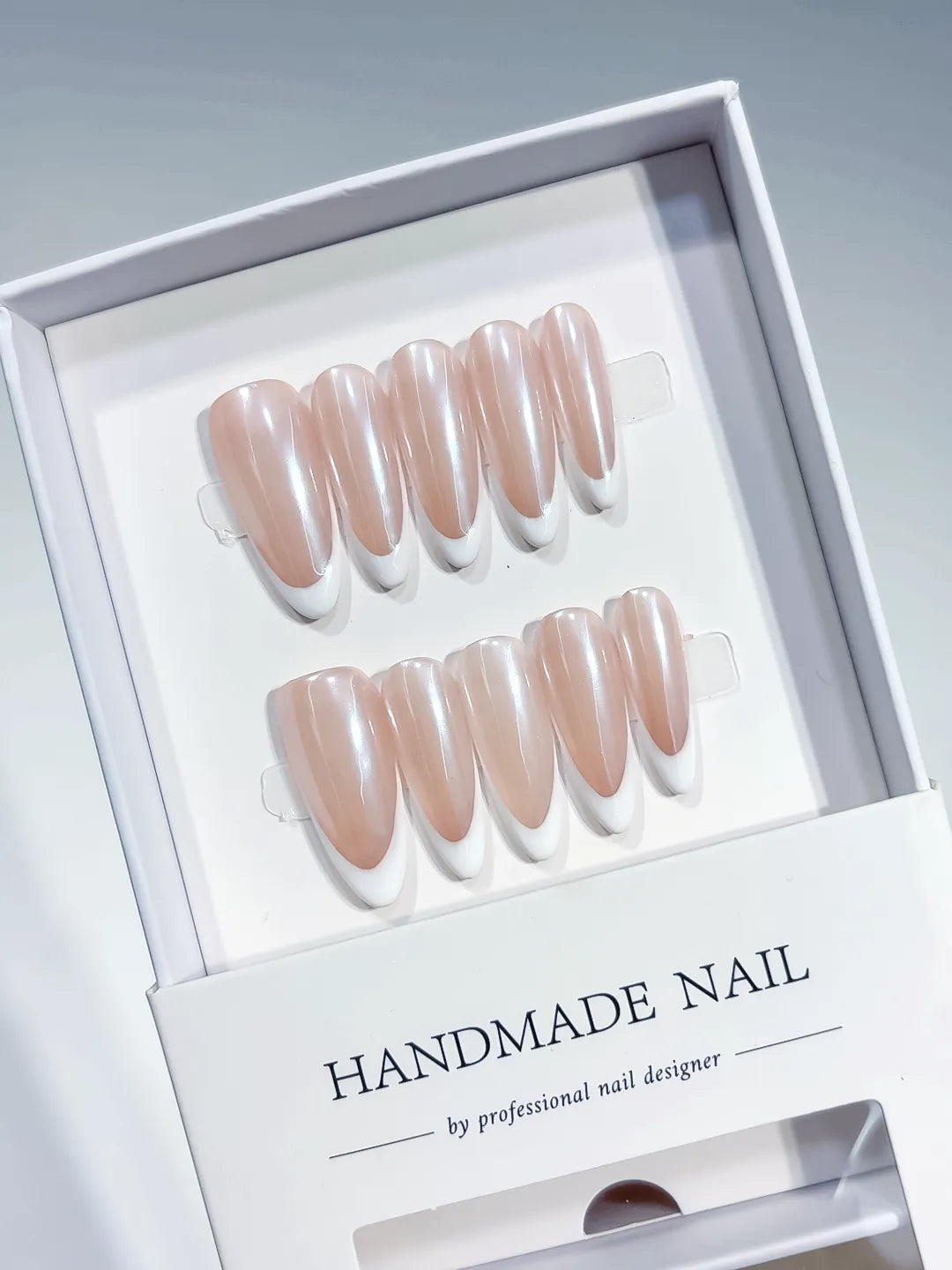 B096 - Long White Nude Almond French tip