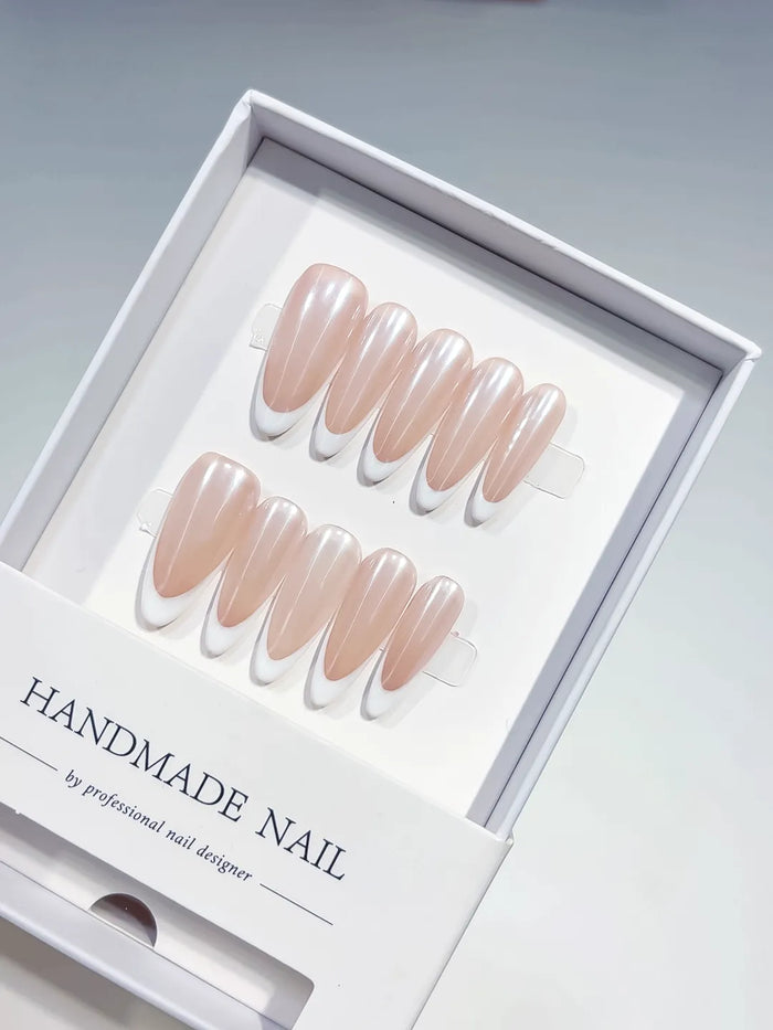 Series B - Elegant Cat Eye & Shimmer Ombre Press-on Nails