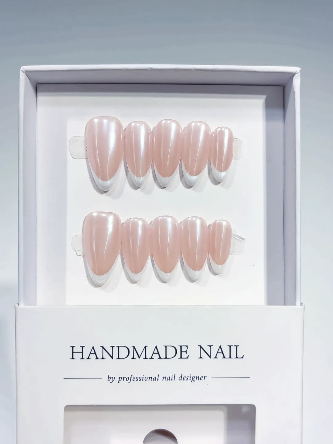 B098 - Medium White Nude Almond French tip