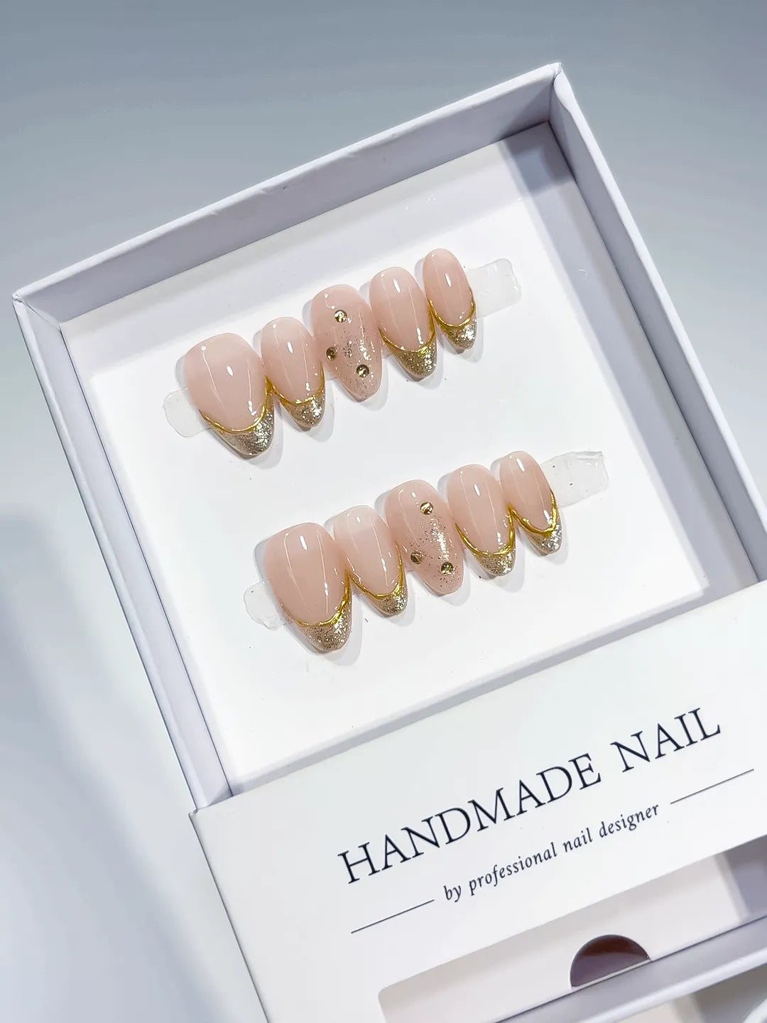 B109 - Short Nude Gold Almond French tip Rhinestone