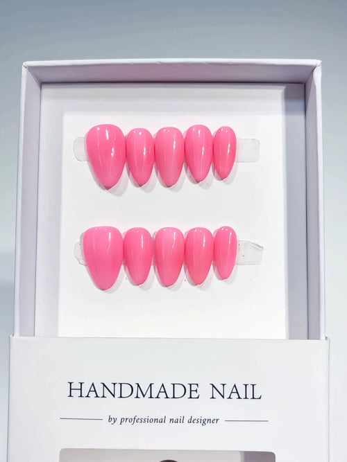 B111 - Short Pink Almond Solid color