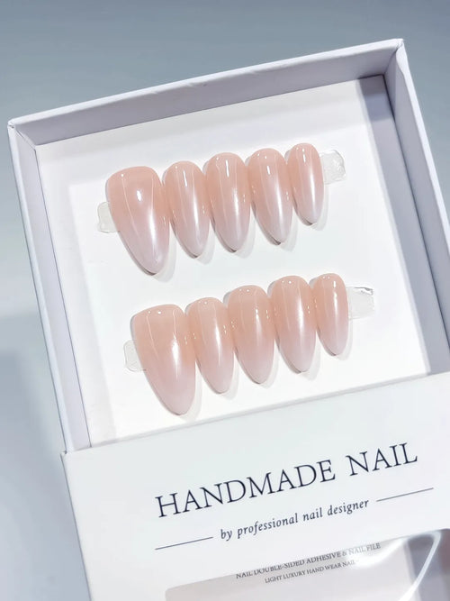 B134 - Medium Nude Almond Solid color
