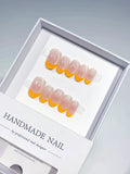 B139 - Short Nude Orange Oval French tip