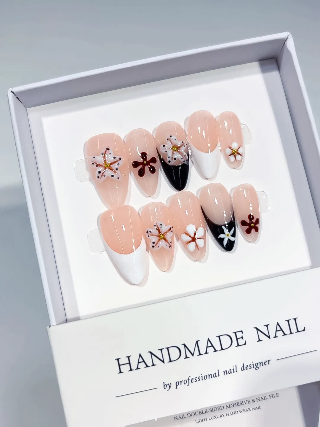 D549 - Medium Nude Black Almond French tip Flower Star