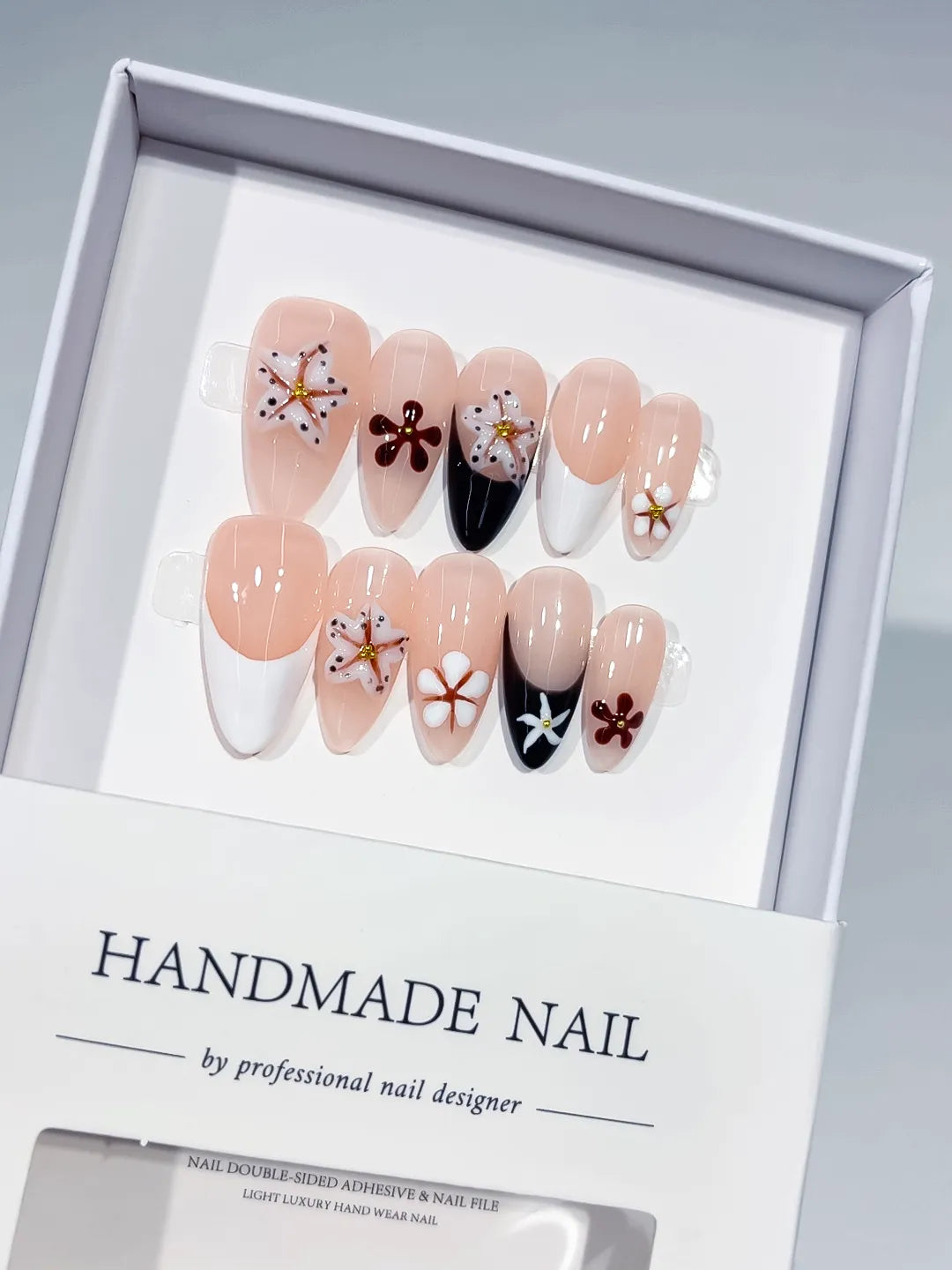 D549 - Medium Nude Black Almond French tip Flower Star