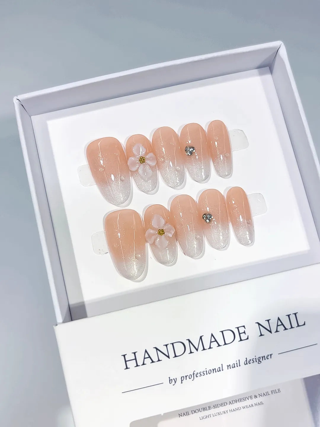C407 - Medium Nude White Oval Ombre Flower Rhinestone