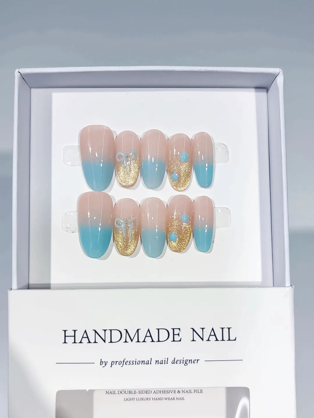 C409 - Medium Nude Blue Oval Ombre Glitter Bow