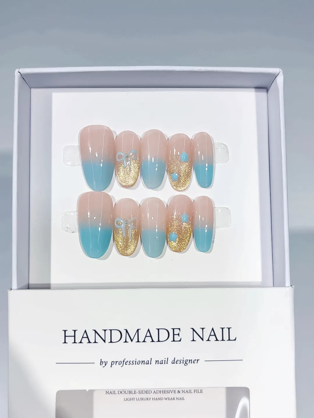 C409 - Medium Nude Blue Oval Ombre Glitter Bow
