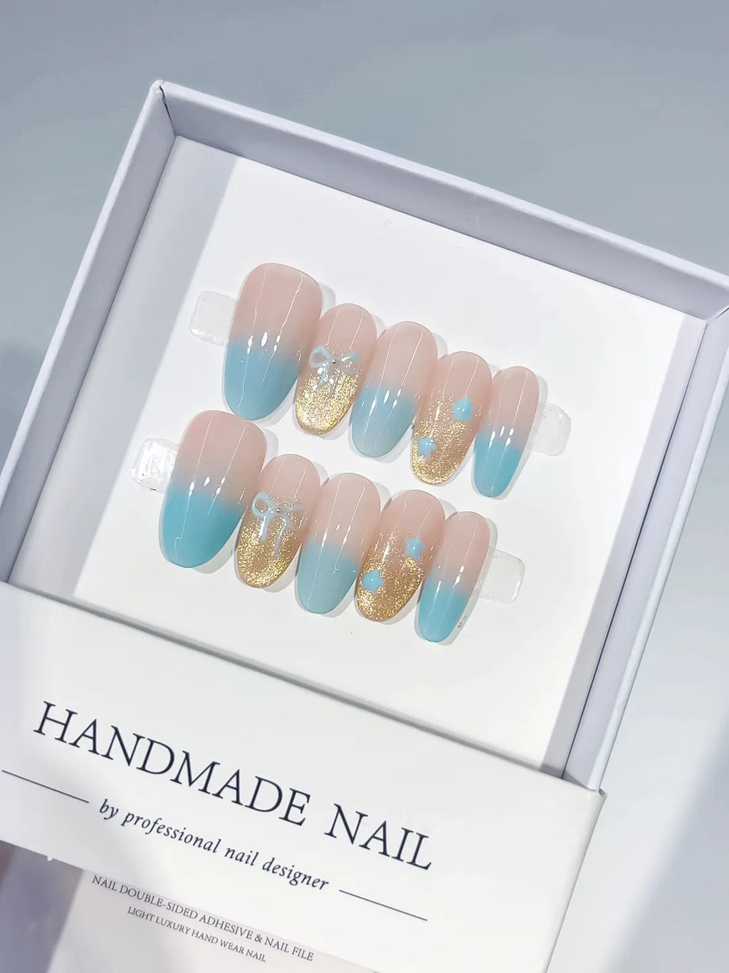C409 - Medium Nude Blue Oval Ombre Glitter Bow