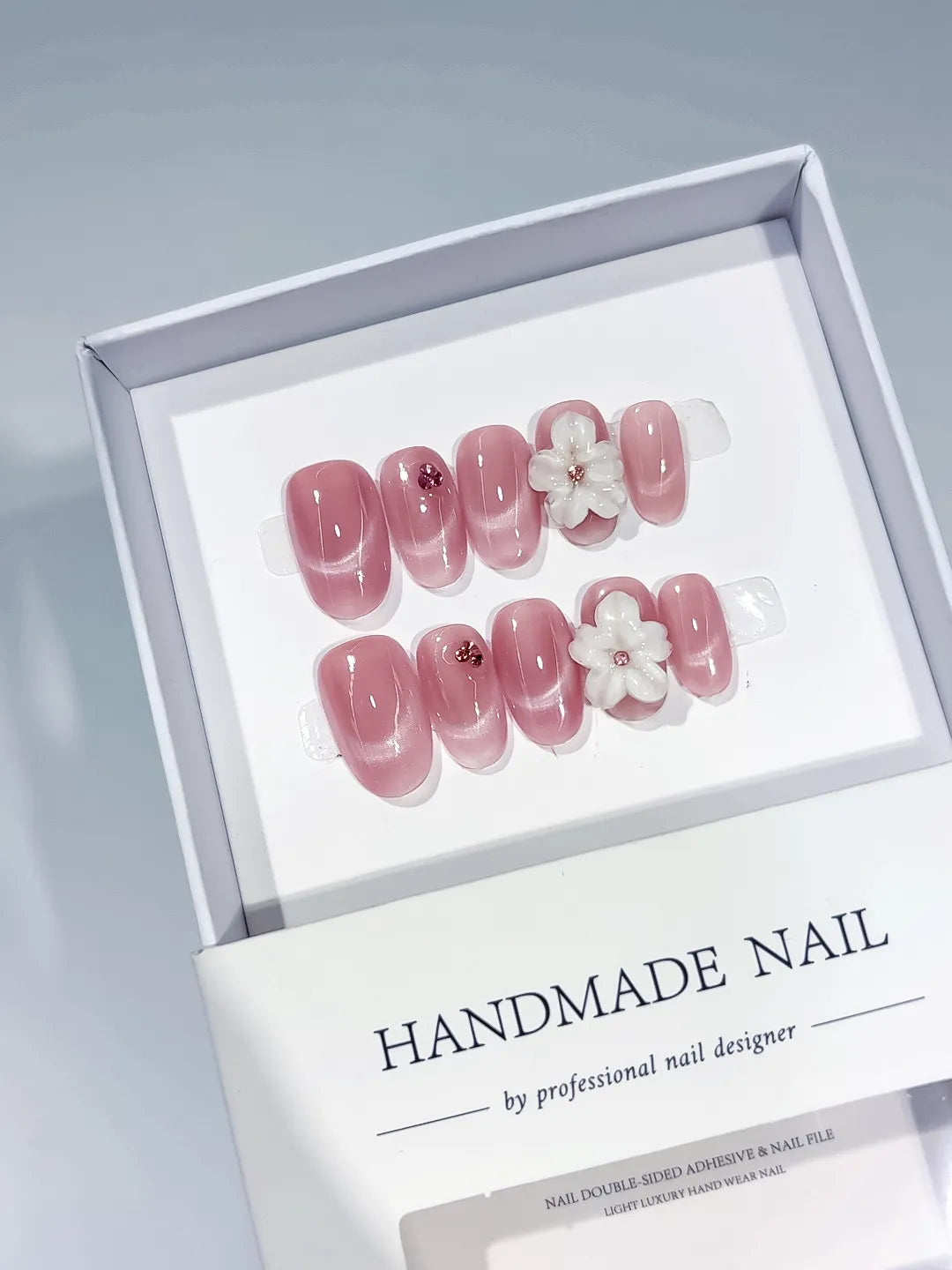 C424 - Medium Pink Oval Metallic Flower VibeNailsLab