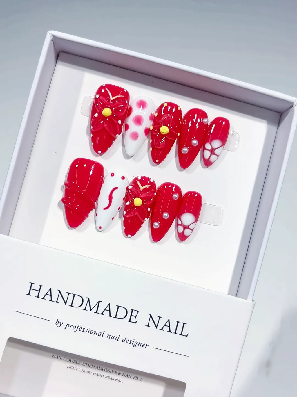 D251 - Medium Red White Almond Floral Flower Pearl