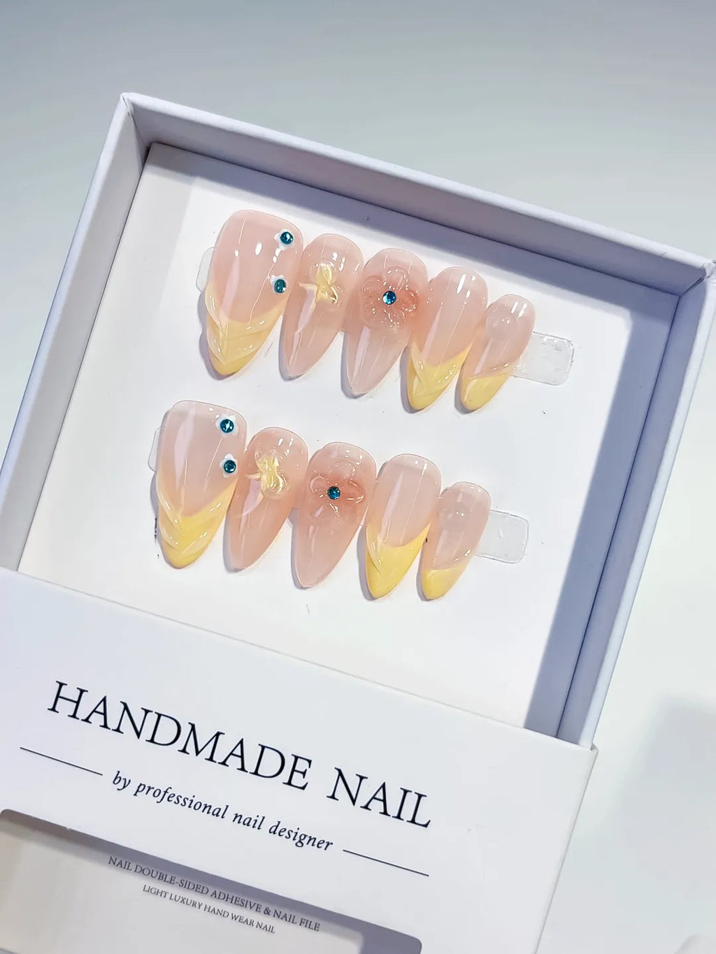 D256 - Medium Nude Yellow Almond French tip Flower Rhinestone