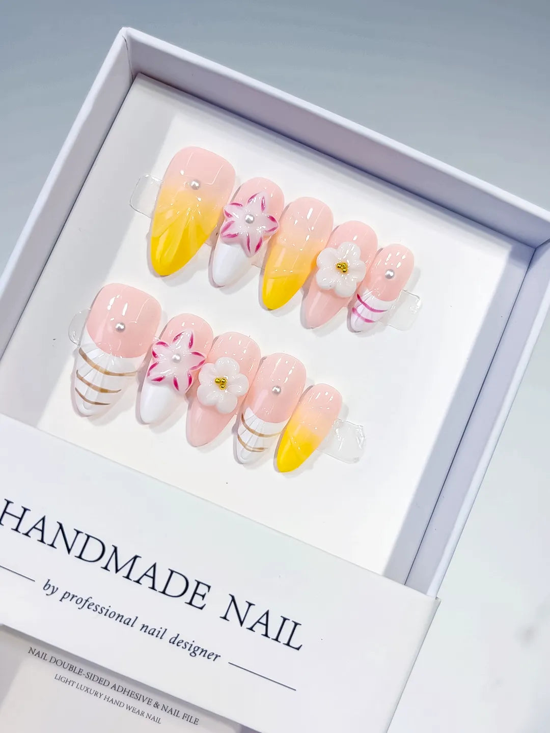 D274 - Medium Pink White Almond French tip Flower Line Art