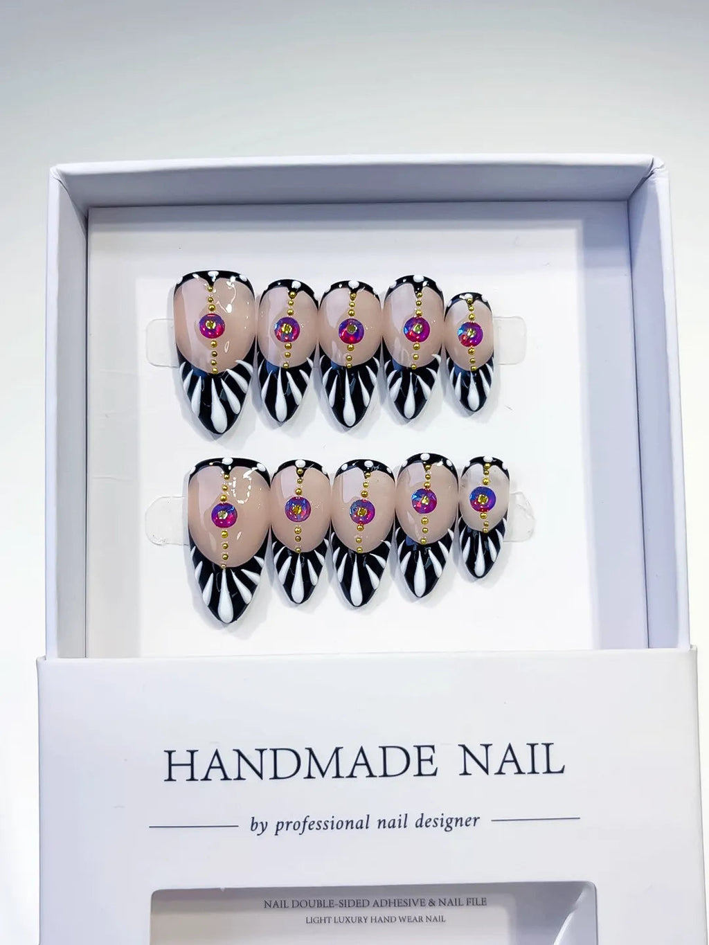 D324 - Medium Black White Almond Abstract Stripe Rhinestone VibeNailsLab