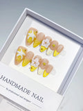 D350 - Medium Nude Yellow Almond French tip Flower Starfish