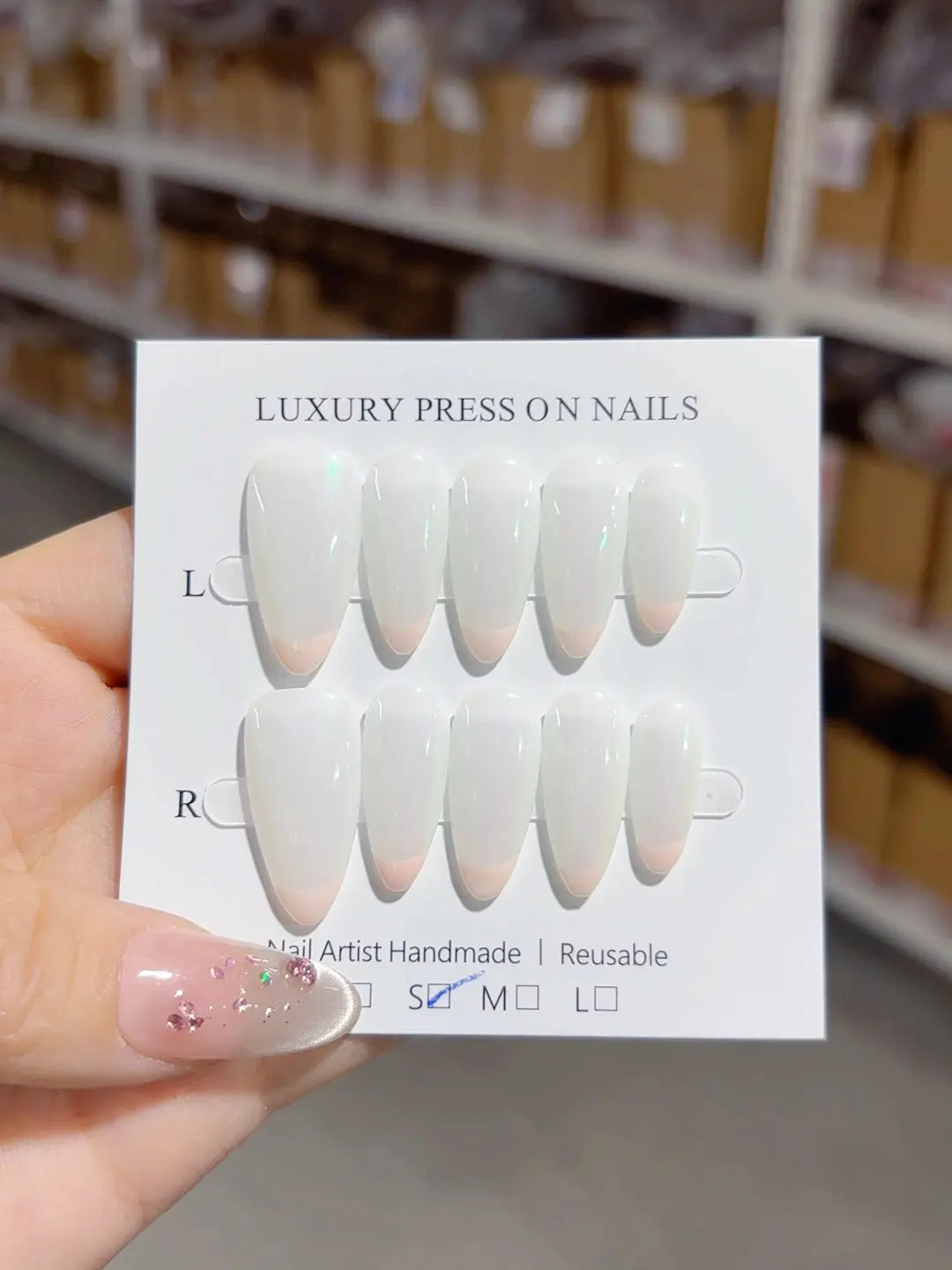 A059 - Medium White Green Almond French tip Glow VibeNailsLab