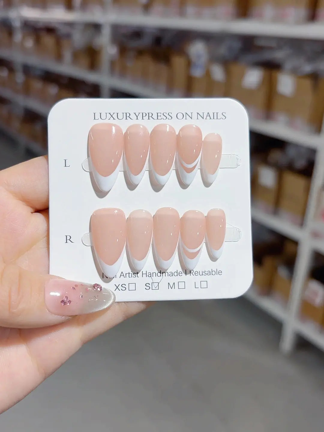A069 - Medium Nude Oval French tip VibeNailsLab