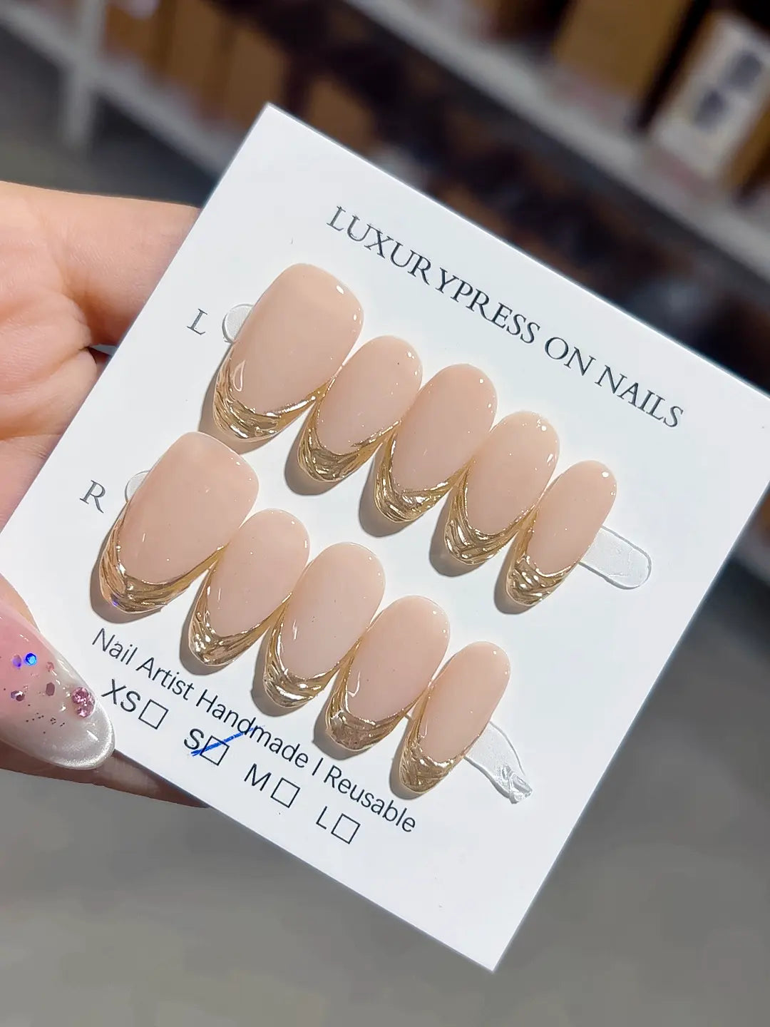 B100 - Medium Nude Gold Oval French tip VibeNailsLab